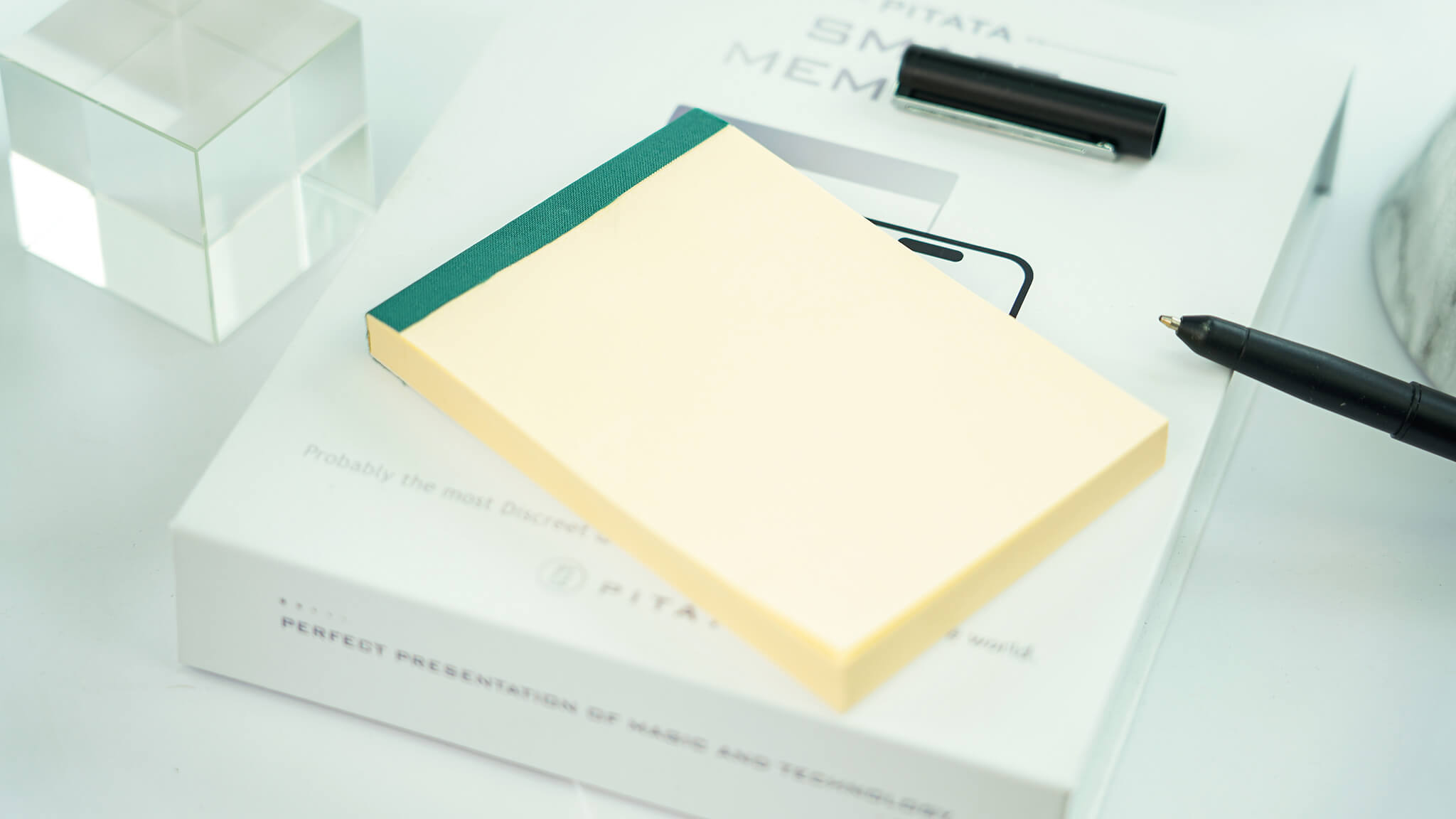 A real PITATA Smart MemoPad and writing pen, ready for the spectator